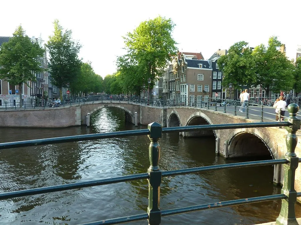 The Vanguard Bed & Breakfast Amsterdam