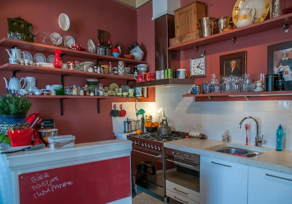 **  The Vanguard Bed & Breakfast Amsterdam Netherlands