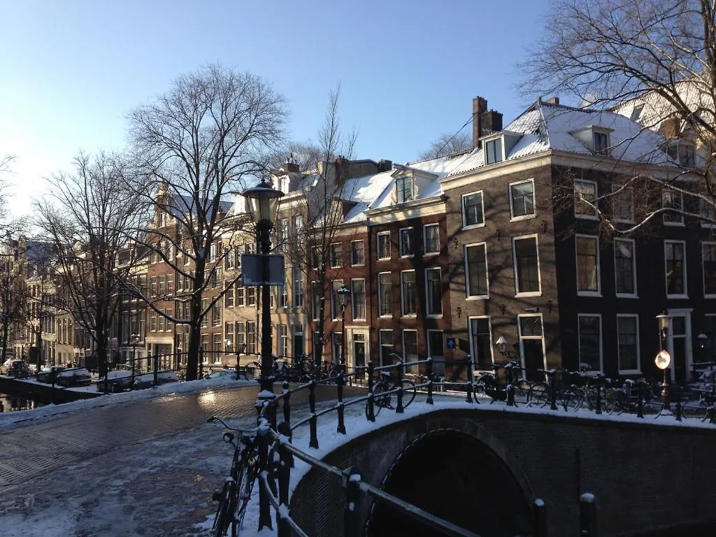The Vanguard Bed & Breakfast Amsterdam